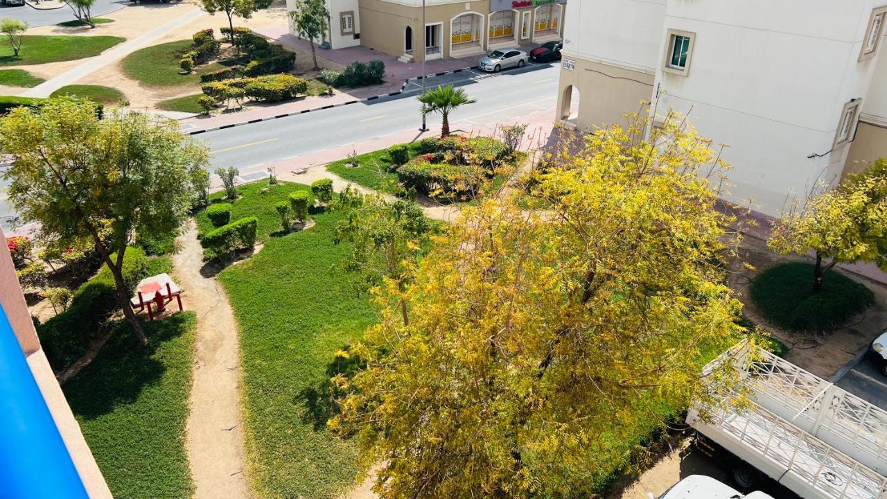 Newly Furnished Cozy One Bed Room Apartment 2 Bathroom City View Dubai Exteriör bild