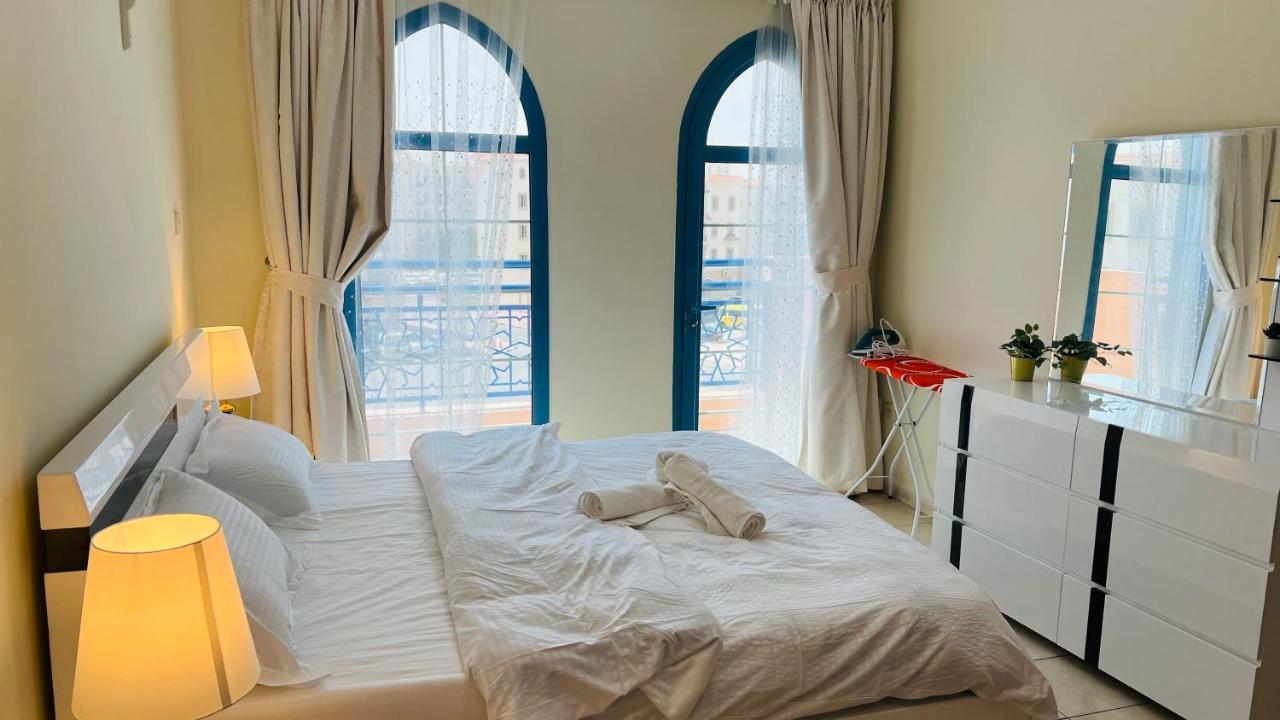 Newly Furnished Cozy One Bed Room Apartment 2 Bathroom City View Dubai Exteriör bild