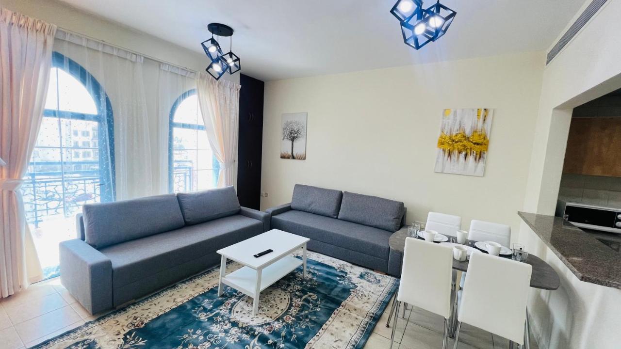 Newly Furnished Cozy One Bed Room Apartment 2 Bathroom City View Dubai Exteriör bild