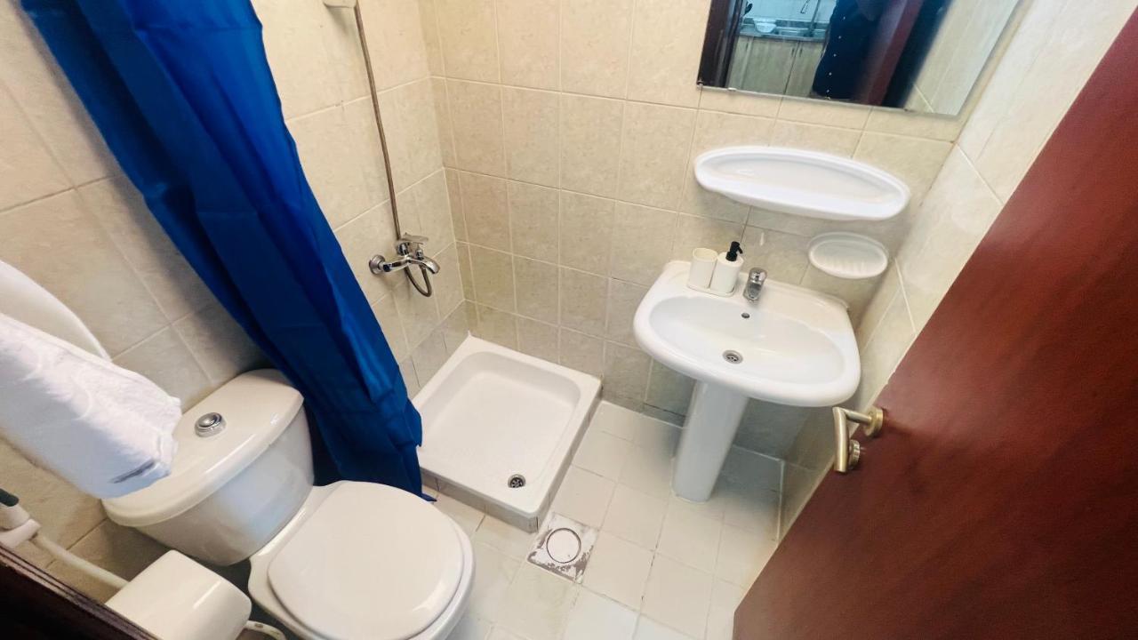 Newly Furnished Cozy One Bed Room Apartment 2 Bathroom City View Dubai Exteriör bild