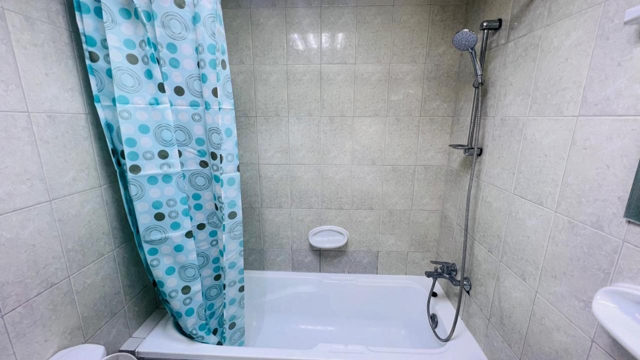 Newly Furnished Cozy One Bed Room Apartment 2 Bathroom City View Dubai Exteriör bild