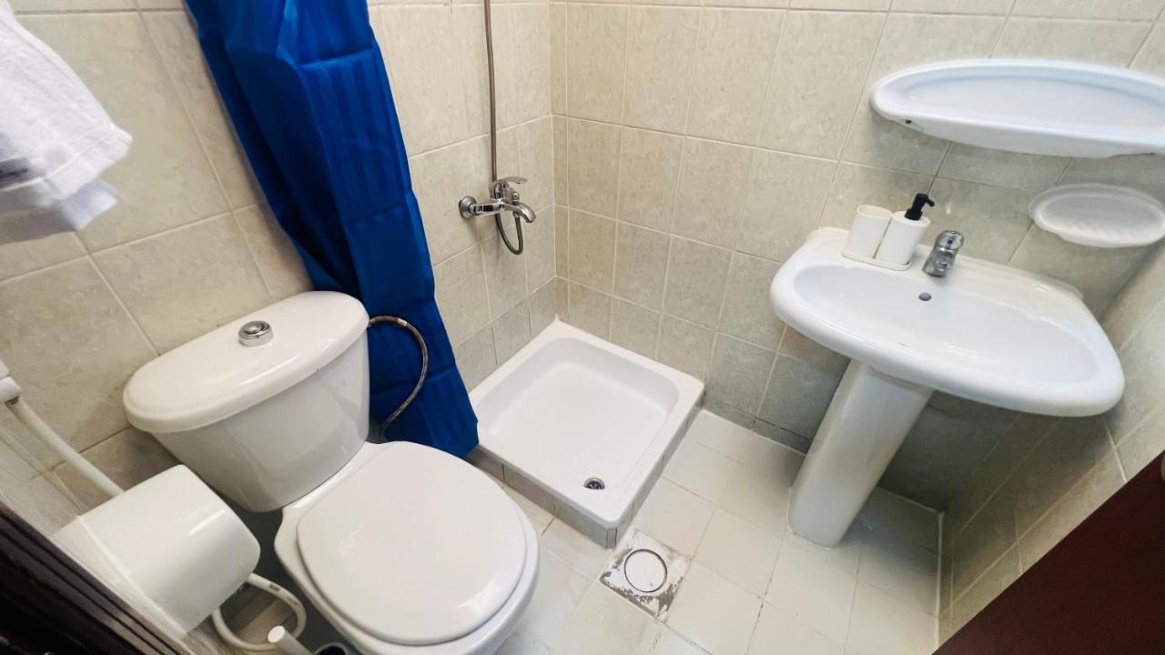 Newly Furnished Cozy One Bed Room Apartment 2 Bathroom City View Dubai Exteriör bild